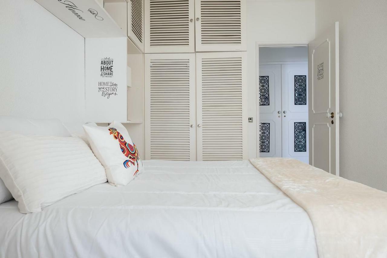 2 Room Condo - 5 Mins From Costa Da Caparica Beach & Bars Экстерьер фото